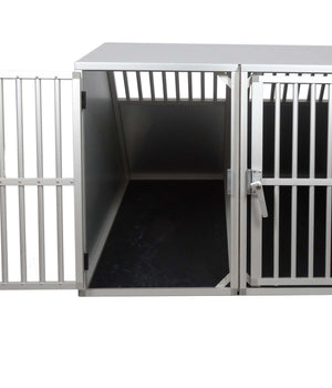 Maatwerk Aluminium Autobench Schuin 2-Vaks met matten en spijlen in de achterwand