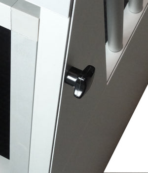 Maatwerk Aluminium Autobench Schuin 1 vaks met mat en spijlen in de achterwand