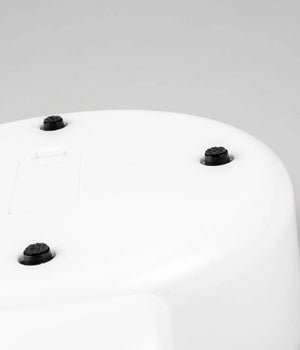 Hondenvoerbak met weegschaal 1 liter wit/zilver