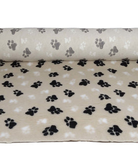 Vetbed per strekkende meter met antislip 150 cm breed beige met voetprint