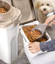 Voerton 25 liter  voor circa 10 kg. hondenvoer
