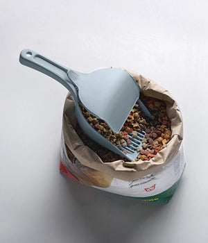 Voerschep met clip blauw 28x13x11 cm